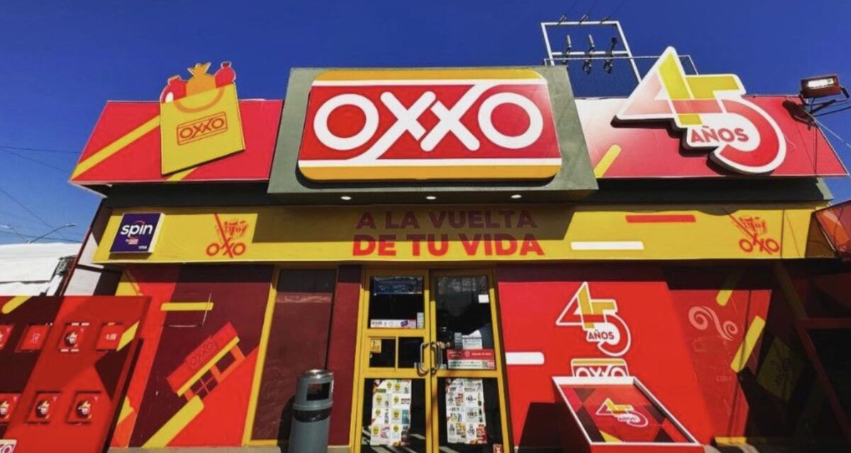 FEMSA, para Oxxo, lanza Retina Media